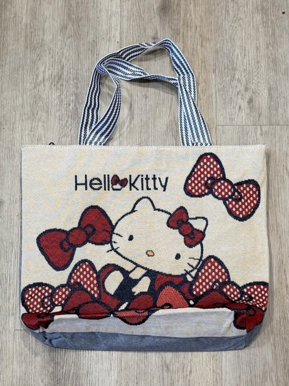 Hello Kitty Cream Tote with Red Bow Motif